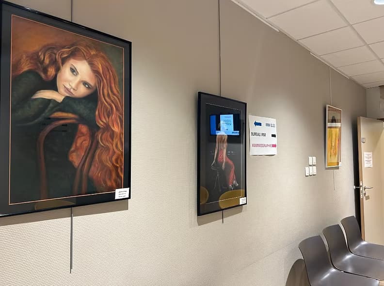 Quelque artistes exposent pour égayer les salle d’attentes